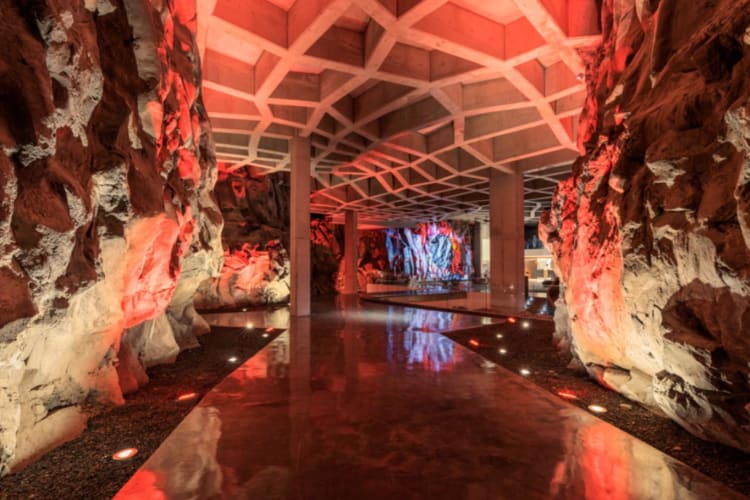 Lobby 2